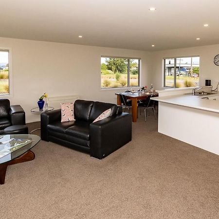 Poppa Pete'S - Te Anau Holiday Home المظهر الخارجي الصورة