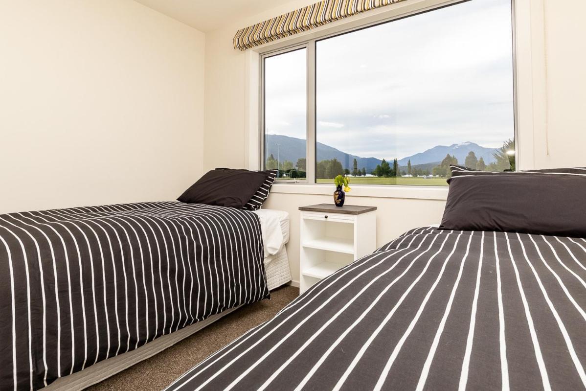 Poppa Pete'S - Te Anau Holiday Home المظهر الخارجي الصورة